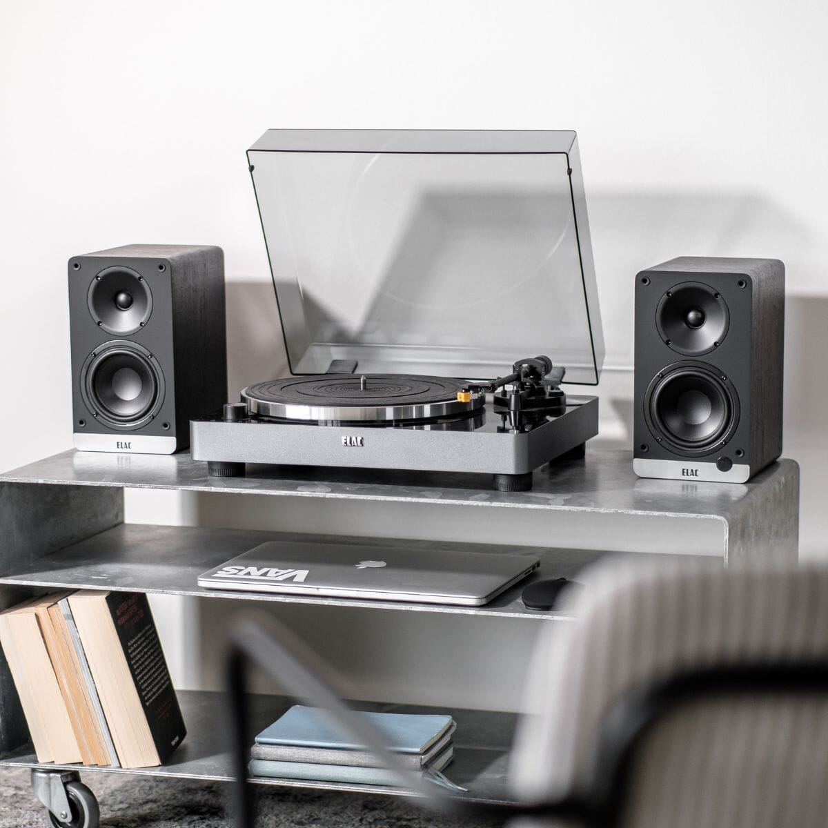 Elac Debut ConneX DCB41 4.5" Active Bookshelf Speakers (Pair) Active Bookshelf Speakers Elac