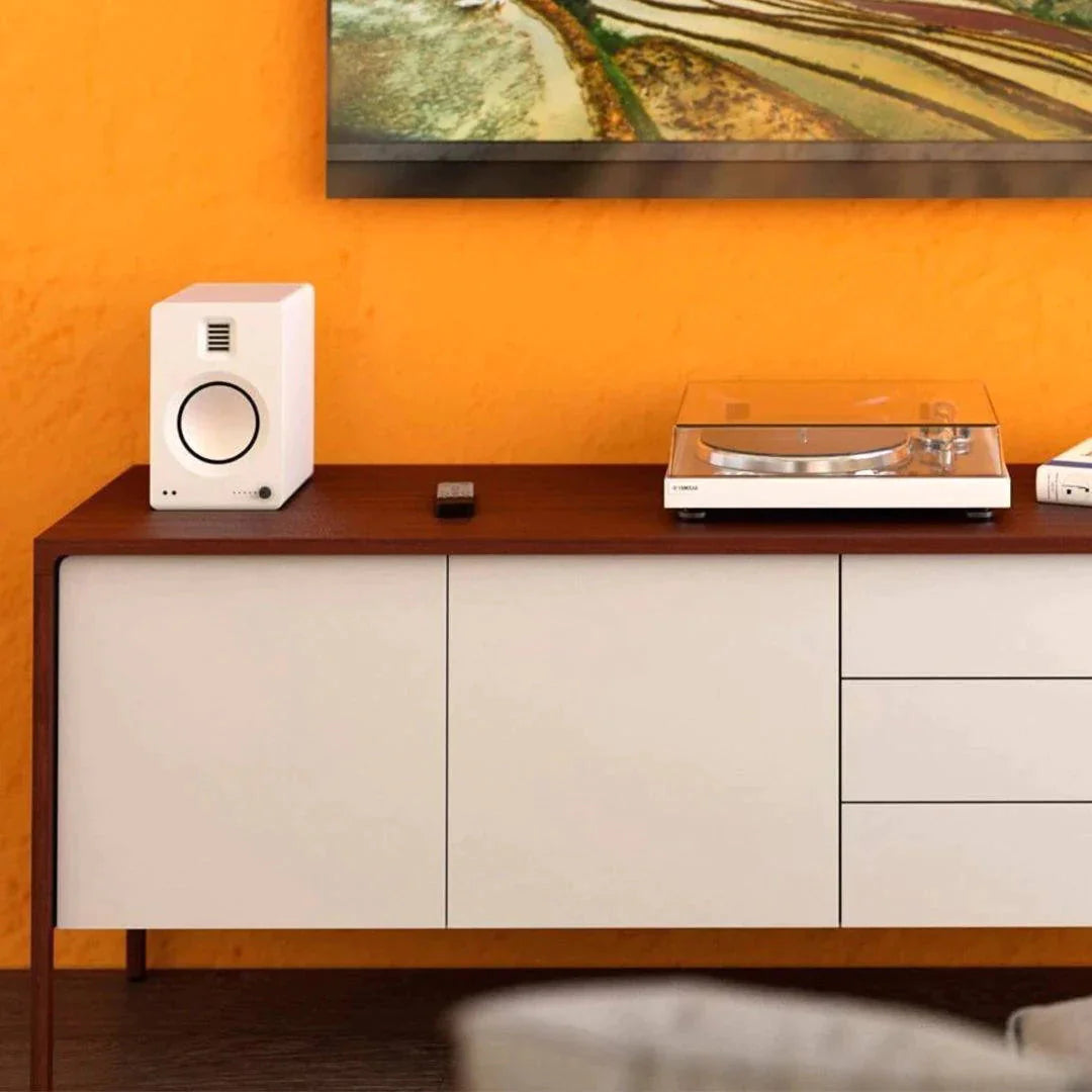 Kanto Audio KA-TUKMW & Pro-Ject E1 Turntable & Speaker Bundle Turntable Bundles Pro-Ject