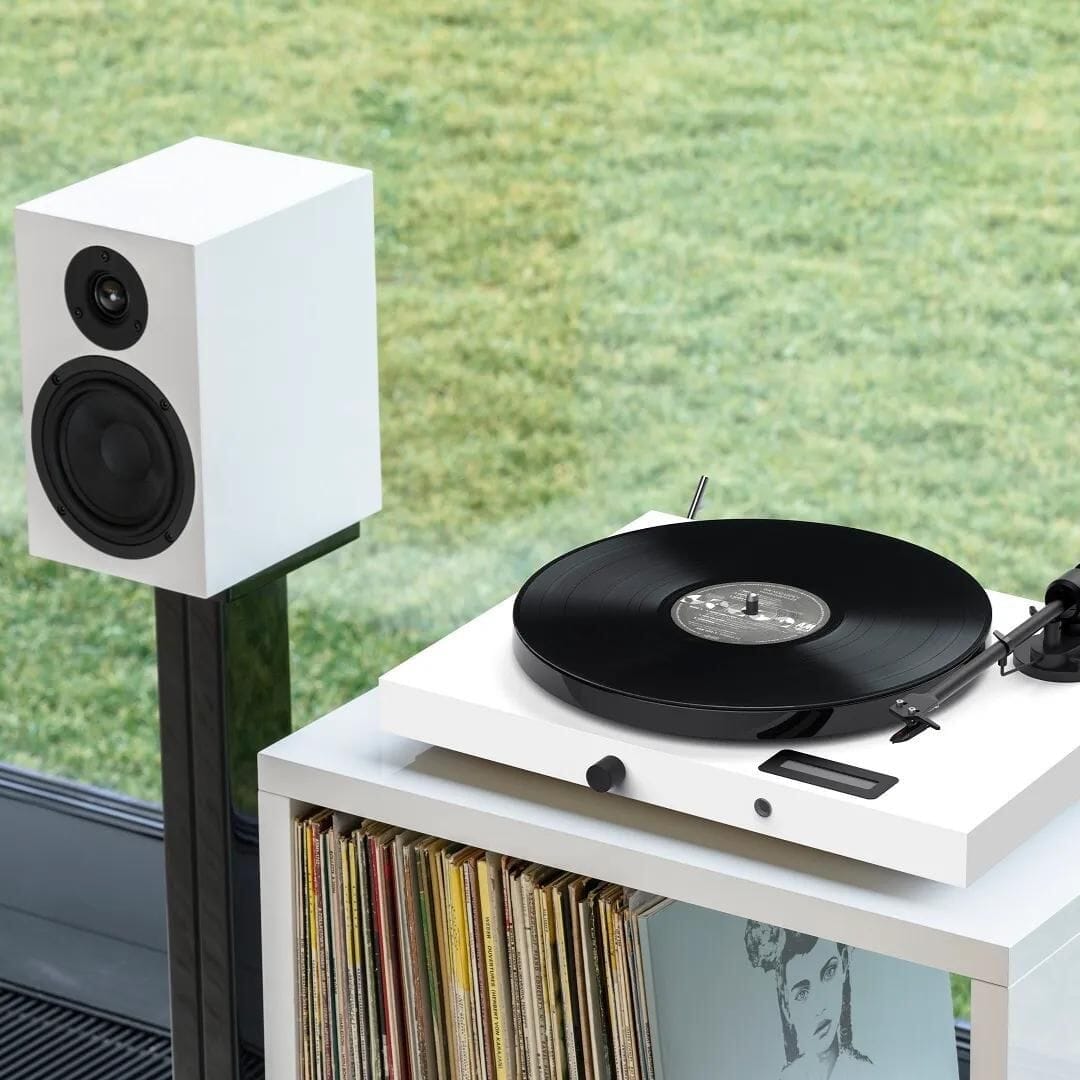 Pro-Ject Juke Box E1 HiFi Bluetooth Bundle Turntables Pro-Ject