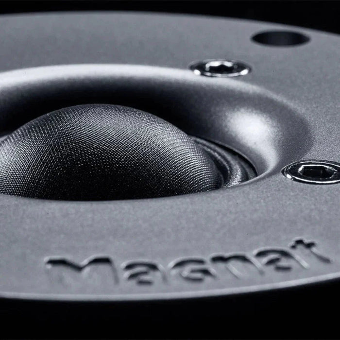 Magnat 2A Active Bookshelf Speakers + Pro-Ject E1 Phone Bluetooth Turntable Turntable Bundles Magnat 